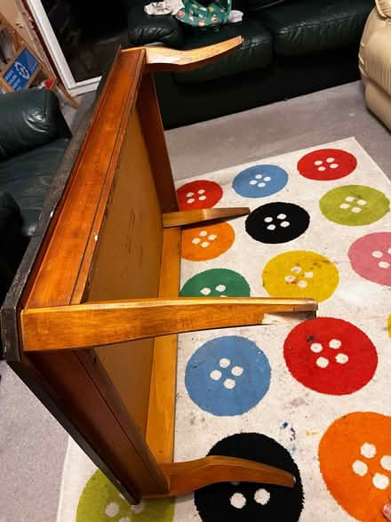 Photo of free Coffee table (SM4 lower morden) #2