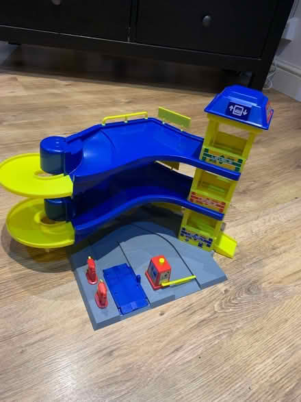 Photo of free Garage for toy cars (GU12) #2