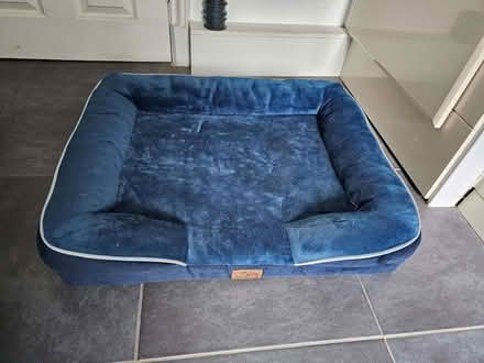 Photo of free Dog bed (Heaton Chapel SK4) #1
