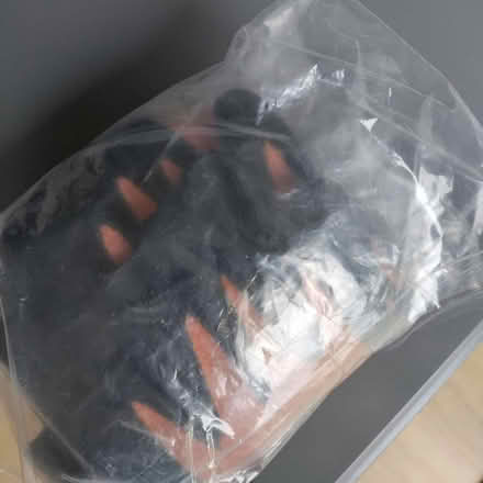 Photo of free Handling Gloves 3 pairs NEW (Sarisbury Green) #4
