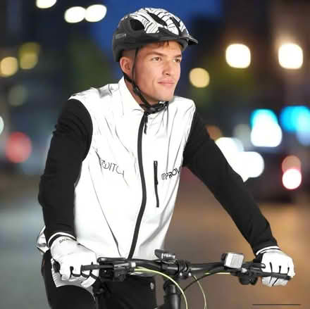 Photo of free Proviz Switch Men's Cycling Gilet - Yellow / Reflective (Lower Walkley S6) #3