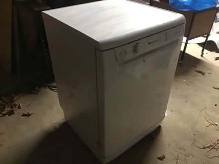 Photo of free Dishwasher (Faygate RH12) #2
