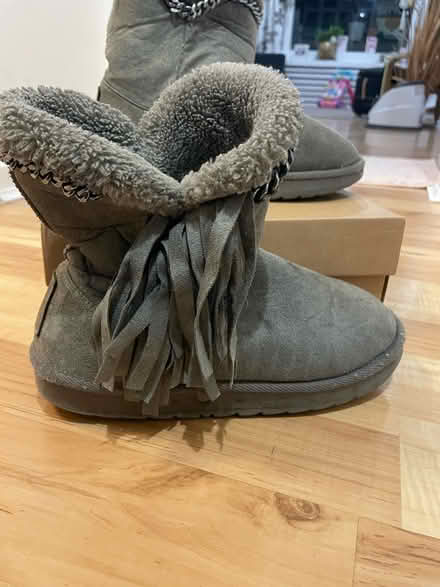 Photo of free Size 5 boots (Roehampton. SW15) #1