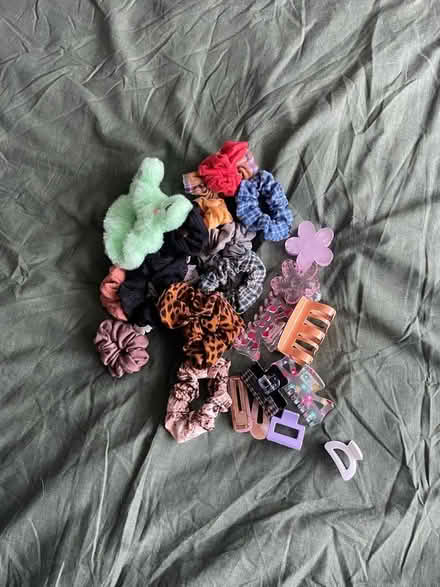 Photo of free Assorted hair scrunchies and clips (Haresfinch WA11) #1