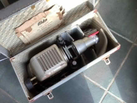 Photo of free Old slide projector (Bexhill TN39) #1