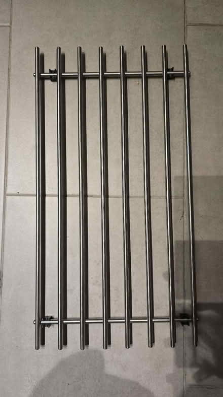 Photo of free Metal pot stand (E15 Stratford/Plaistow) #1