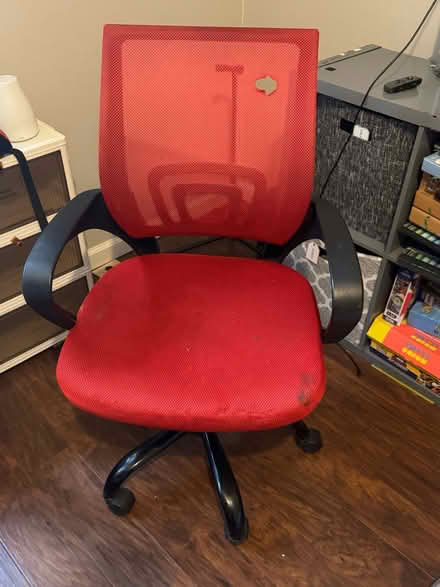 Photo of free Red Mesh Swivel Desk Chair (Fairburn, Ga) #1