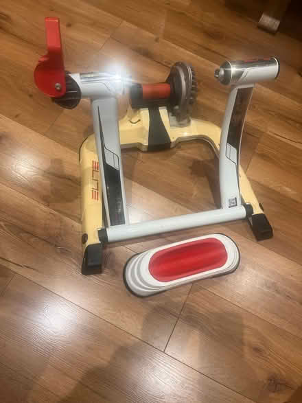 Photo of free Turbo Trainer and Wheel Rest (B74) #1