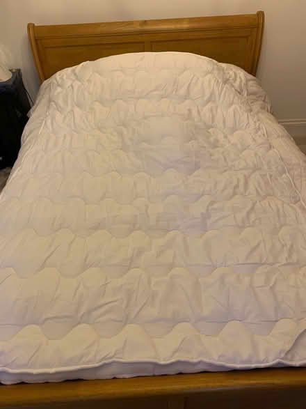 Photo of free Silent night air max topper (Selsdon) #2