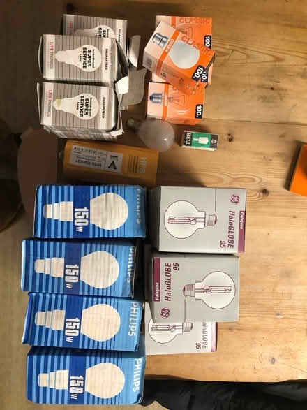 Photo of free Bag of light bulbs (SW18) #1