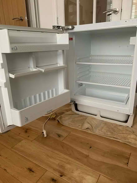Photo of free Integrated fridge (Wisewood S6) #4