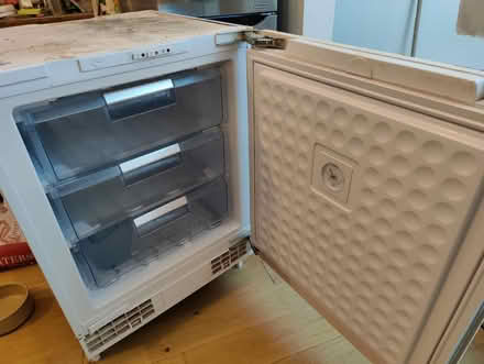 Photo of free Under counter integrated freezer (Woodhouse Eaves) #2