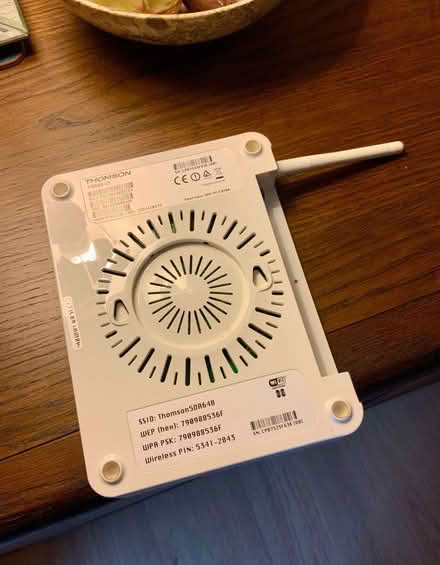 Photo of free Thomson Wireless Router (Kendal LA9) #2