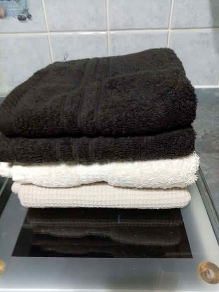 Photo of free Towels and bath mats (Godmanchester PE29) #3