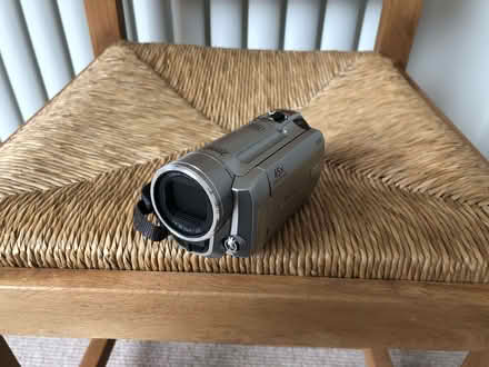 Photo of free Canon FS10 - Digital Video Camcorder (Pannal HG2) #3