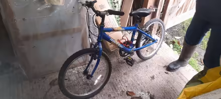 Photo of free Small child's bicycle (Dunsden Green RG4) #1