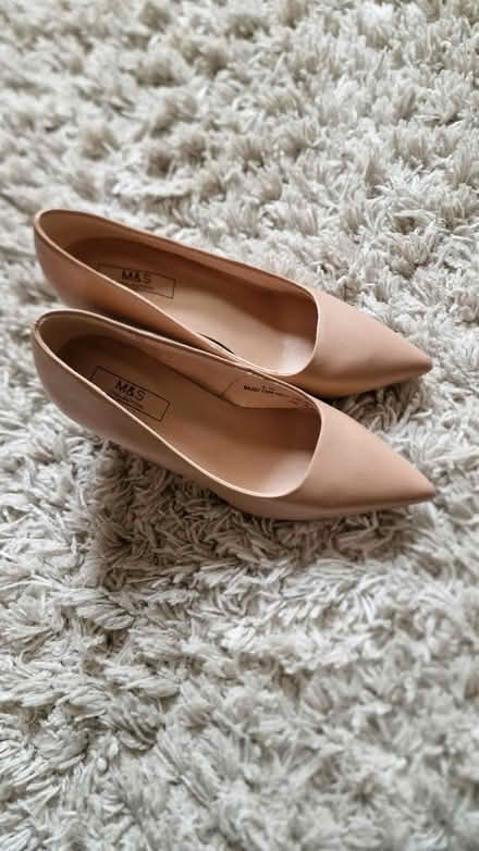 Photo of free M&S shoes and boots size 5.5 (Dickens heath B90) #4