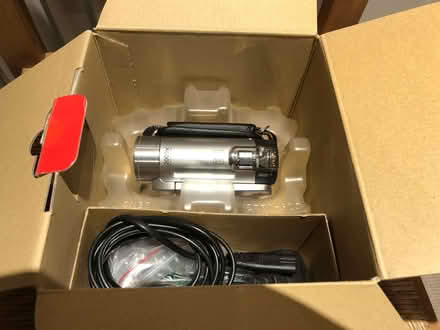 Photo of free Canon FS10 - Digital Video Camcorder (Pannal HG2) #4