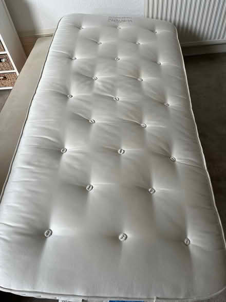 Photo of free Single three foot mattress (Hove BN3) #1