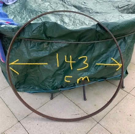 Photo of free Old wagon wheel metal (AL1) #1