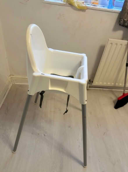 Photo of free Baby seat (LU5) #3