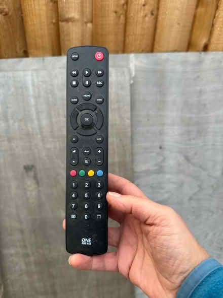 Photo of free Large flat screen tv, Chertsey KT16 (KT16) #2