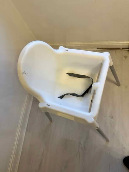 Photo of free Baby seat (LU5) #2