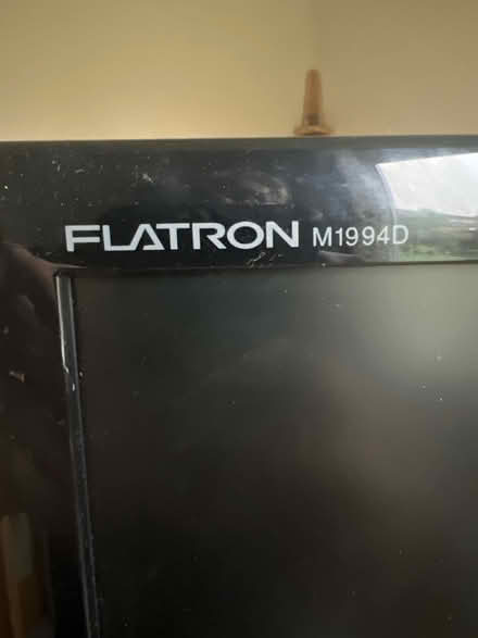 Photo of free LG Flatron TV PC monitor screen (Oakwood DE21) #3