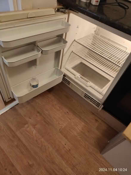 Photo of free Fridge build in (Feltham) #1