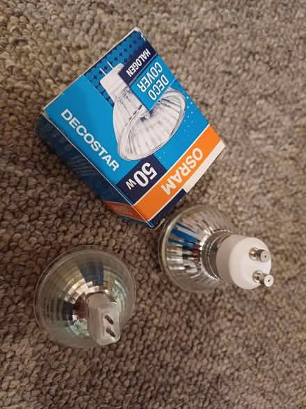 Photo of free 10x Phillips GU10 50W Halogen Bulbs (Hertford SG14) #2