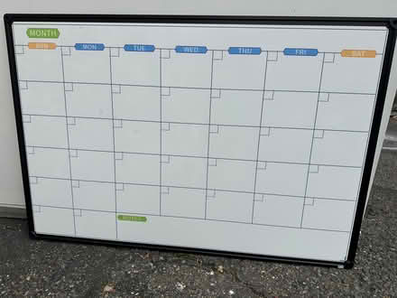 Photo of free White board full-month calendar (Kensington) #1