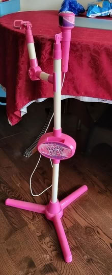 Photo of free Microphone on stand (Heston UB2) #1