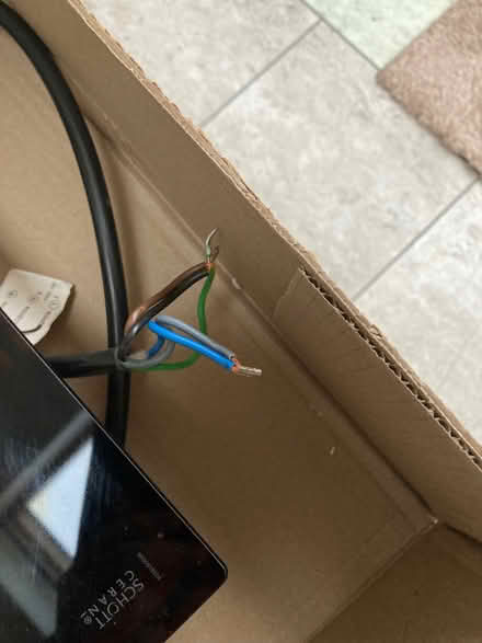 Photo of free Induction hob (Welling DA6) #1