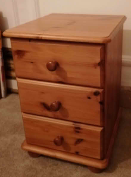 Photo of free bedside drawers (Ambergate DE56) #1
