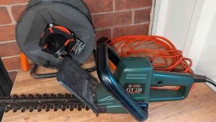 Photo of free Hedge trimmer and cables (Ellenbrook M28) #1