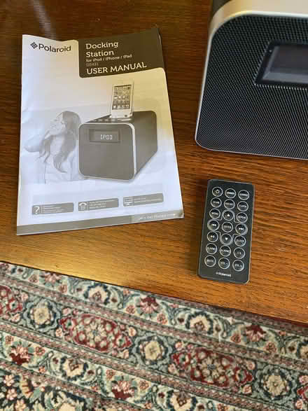 Photo of free Polaroid iPod/Radio/Alarm (Greenhill S8) #2