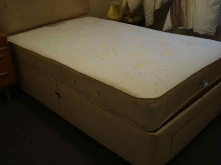 Photo of free 4' bed. (Pensax WR6) #2