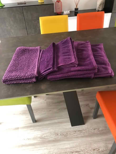 Photo of free Towels (Reigate RH2) #1