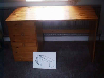 Photo of free small desk with drawers (Lewes BN7) #1