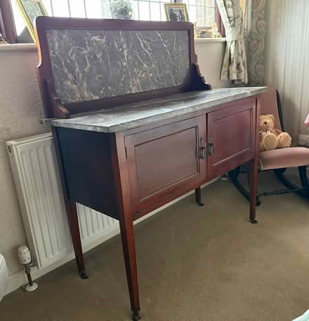 Photo of free washstand (Knutsford) #1