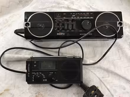 Photo of free Radios (CT14) #2