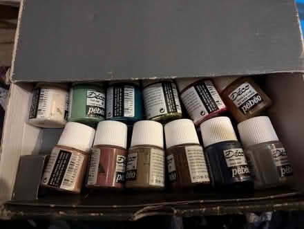 Photo of free Various paints (N8 9qn) #4