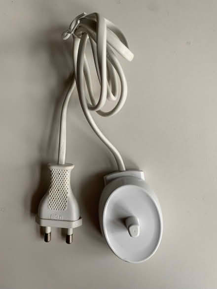 Photo of free Braun toothbrush charger (Croydon centre CR0) #1