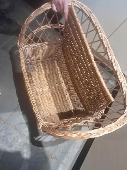 Photo of free Wicker bench (child size) (B80 Studley) #1