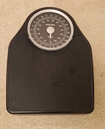 Photo of free Analogue bathroom scales (ME15) #1