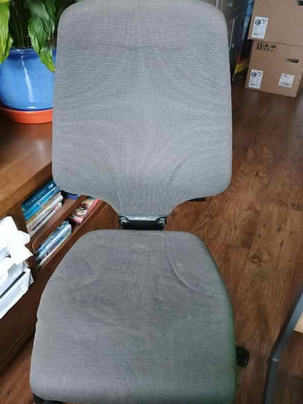 Photo of free Office chair (Gl52) #2