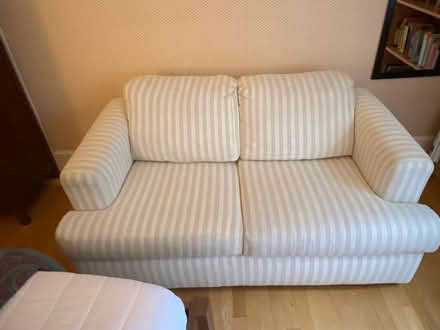 Photo of free Small sofa-no stains, pets or smoke (N Cleveland Park/Tenleytown) #1