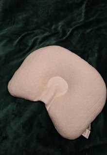 Photo of free Newborn pillow (Rotherhithe SE16) #1