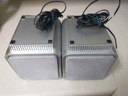 Photo of free PC speakers (Tebworth LU7) #1
