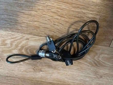 Photo of free Kensington laptop lock with 2 keys (Dorking RH4) #1